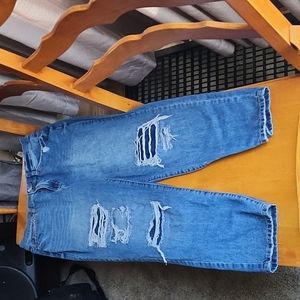 So High Rise Curvy Mom Jeans size 13/31W